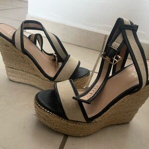 Stylish Black and Tan Wedge Sandals